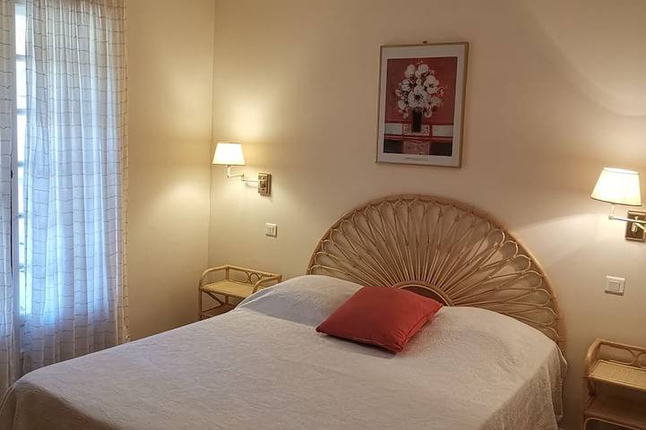 Location de vacances pour 4 personnes, avec jardin et balcon à Grambois - 3