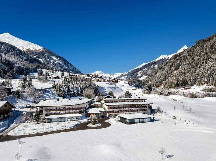Hotel für 2 Personen, mit Ausblick und Pool sowie Sauna und Garten in St. Veit in Defereggen