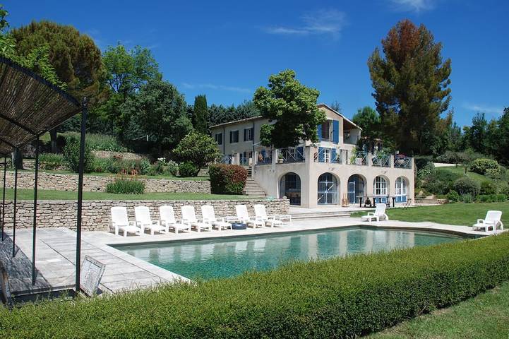 Location de vacances pour 16 personnes, avec Balcon et Jardin à Saint-Martin-de-Castillon