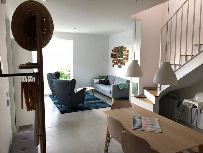 Location de vacances pour 6 personnes, avec vue et jardin à Eger