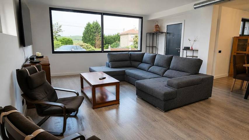 Chalet para 14 personas, con Jacuzzi y Terraza además de Jardín y Piscina en Asturias - 2