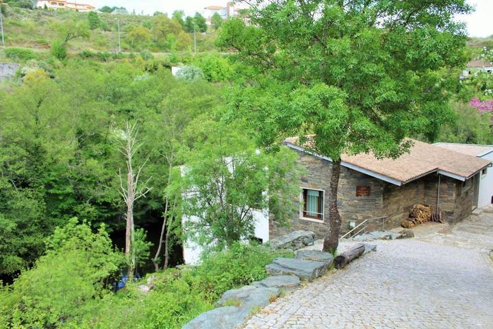 Casa rural para 4 personas, con jardín y terraza, Se admiten mascotas en Bragança - 4