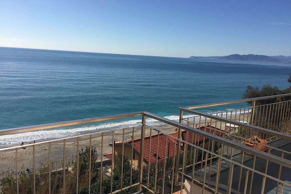 Apartamento entero, Apartamento con maravillosas vistas al mar. in Finale Ligure, Finale Ligure Municipio