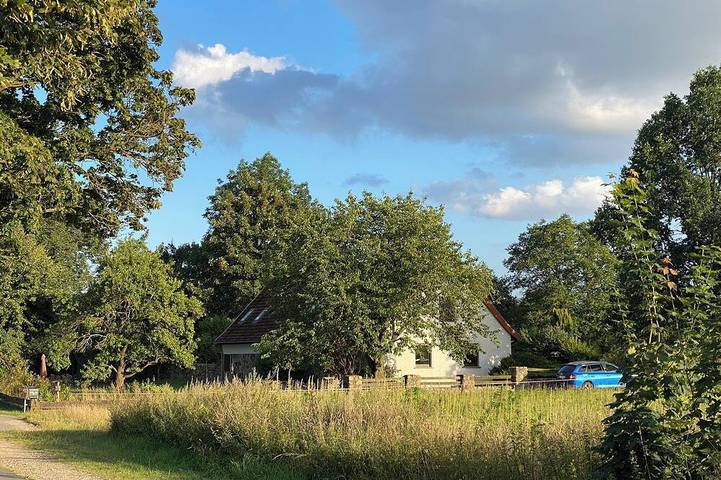 Ferienwohnung für 3 Personen, mit Terrasse und Garten in Walow