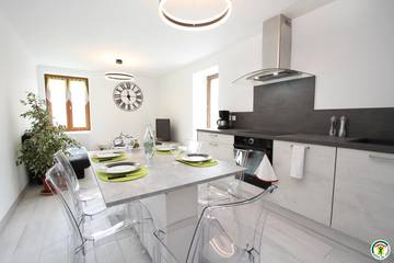 Gîte pour 6 personnes, avec jardin à Anneyron