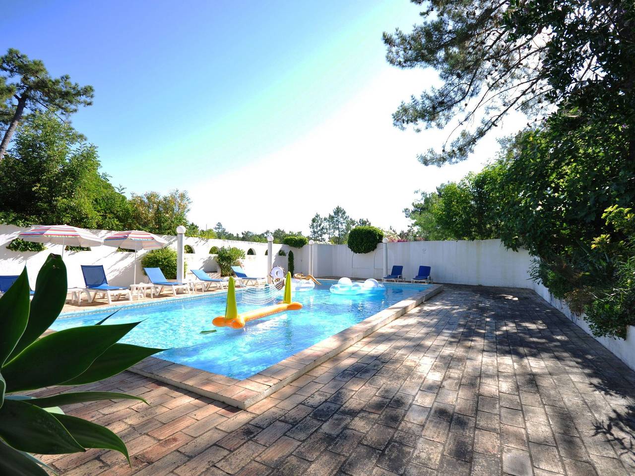 Villa in Almancil met Zwembad en Golfbaan in Almancil, Parque Natural da Ria Formosa