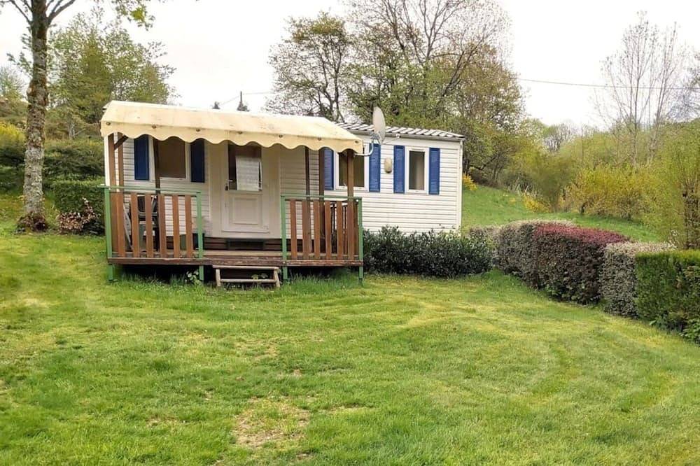 Camping 2 étoiles - ccbgaeg in La Tour-d'Auvergne, Parque Natural Regional Volcans d'Auvergne