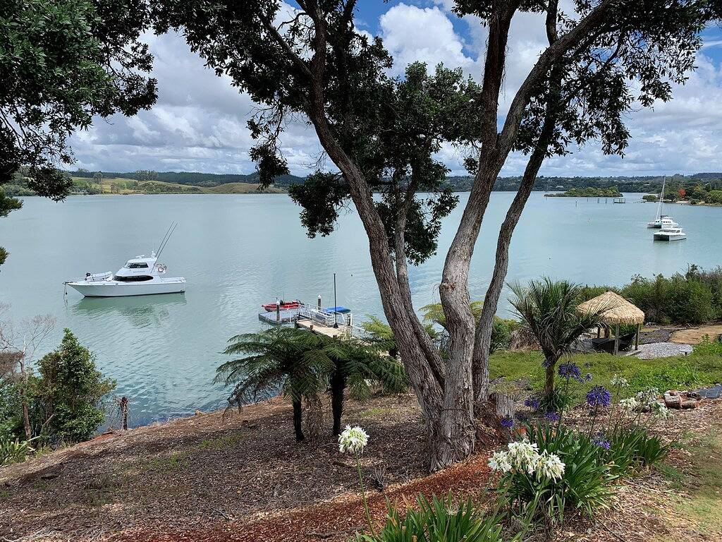 Whole House with Kerkeri inlet views, fisherman's paradise in Kerikeri, Bay Of Islands