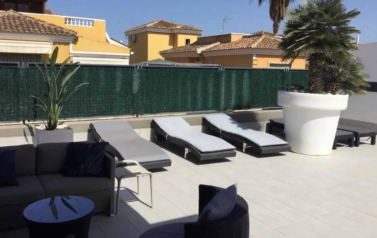 Chalet para 6 personas, con vistas al lago además de piscina y balcón en Comunidad Valenciana - 4