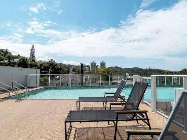 Casas e apartamentos de temporada para 2 pessoas, com sauna e balcão e ainda vista and piscina em Itajaí