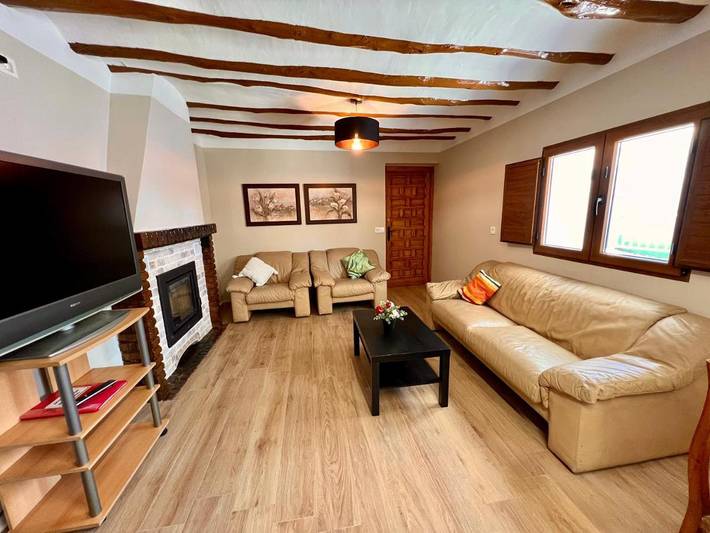 Casa rural para 8 personas, con piscina y jardín en Moratalla - 4