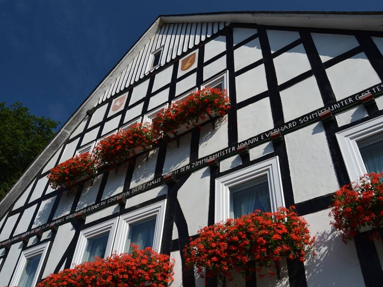 Hotel Haus Rameil - Doppelzimmer Typ A mit Dusche/Wc in Lennestadt, Sauerland