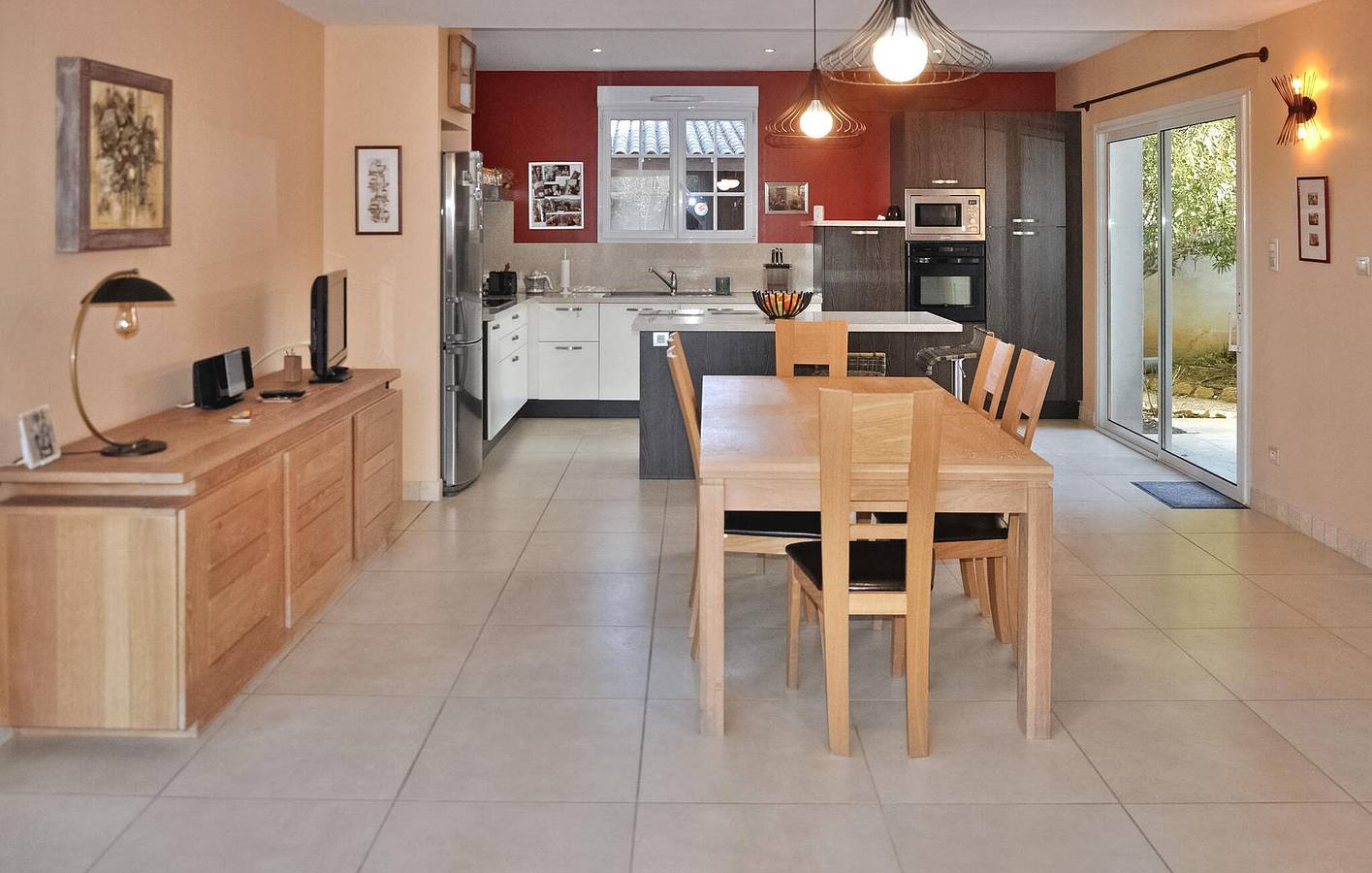 Appartement de luxe avec piscine et parking, à 300m du centre ville de Cavillargues in Cavillargues, Région de Nîmes