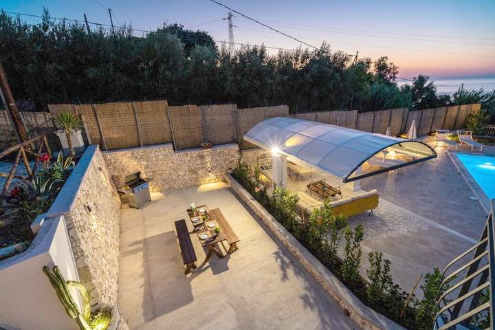 Location de vacances pour 5 personnes, avec jardin ainsi que piscine et vue, adapté aux familles dans Rodi Garganico - 3