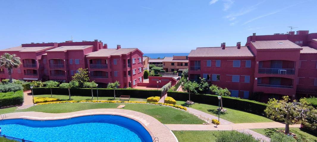Gîte pour 8 personnes, avec balcon ainsi que vue et piscine à Calafat - 2
