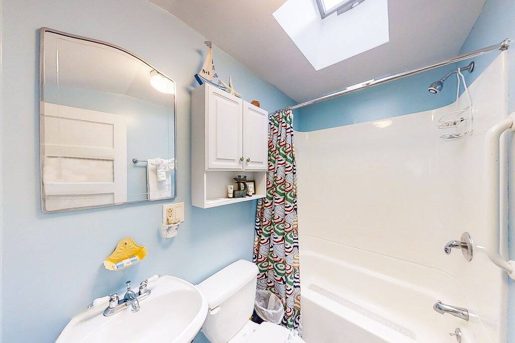 Dog-friendly Fisher Hill home with patio and wood stove - walk to the harbor in Boothbay Harbor, Lincoln County (Maine)