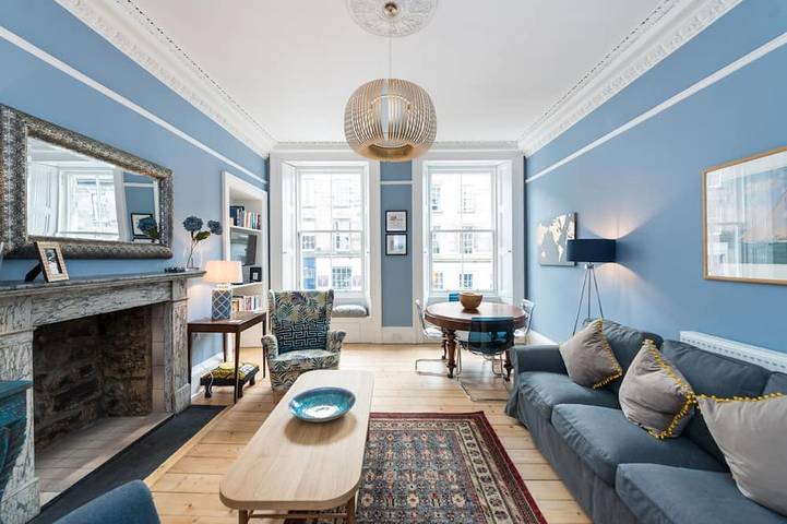 Log cabin for 6 people in Edinburgh