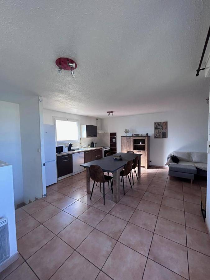 Location de vacances pour 6 personnes, avec vue et terrasse, animaux acceptés à Saleilles - 2