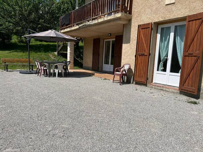 Appartement de vacances pour 6 personnes, avec vue ainsi que jardin et terrasse, animaux acceptés