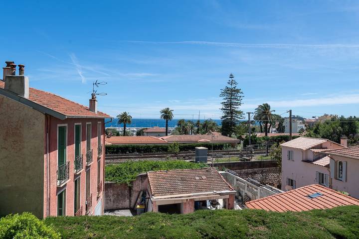 Gîte pour 2 personnes, avec terrasse à Beaulieu-sur-Mer - 2