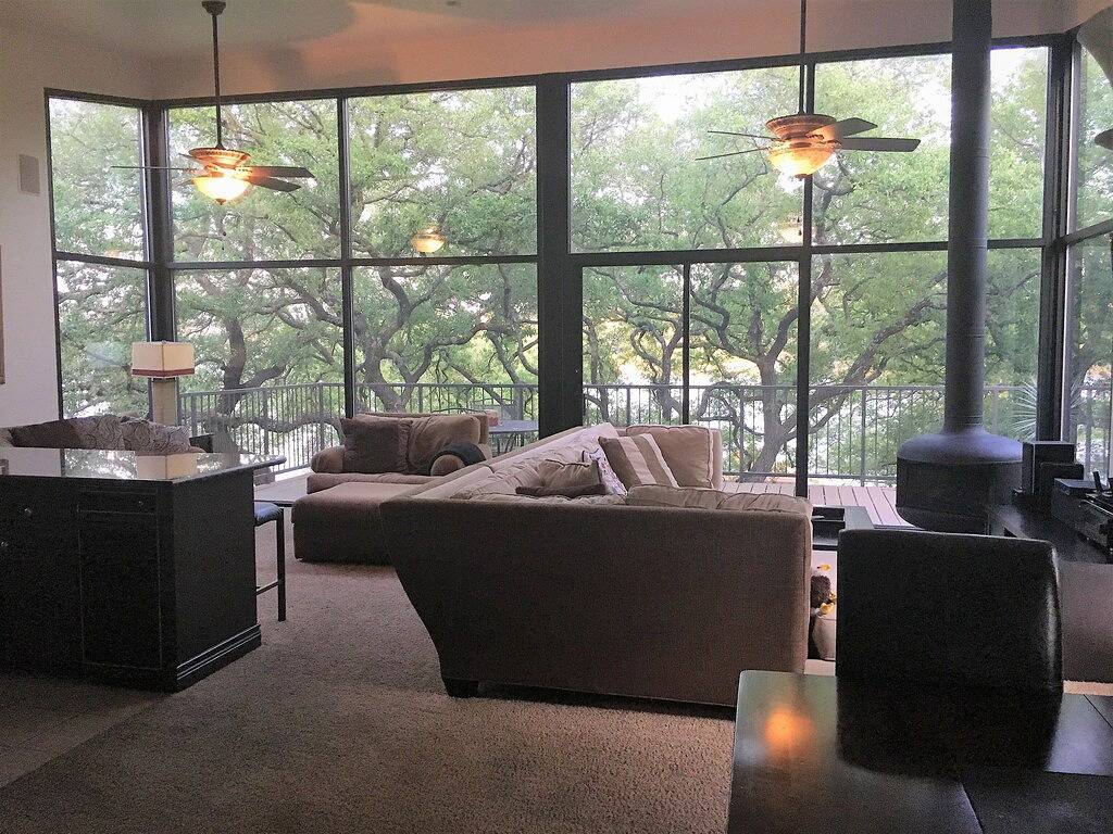 Bed And Breakfasts for 8 Guests in Texas Hill Country, Lake Travis