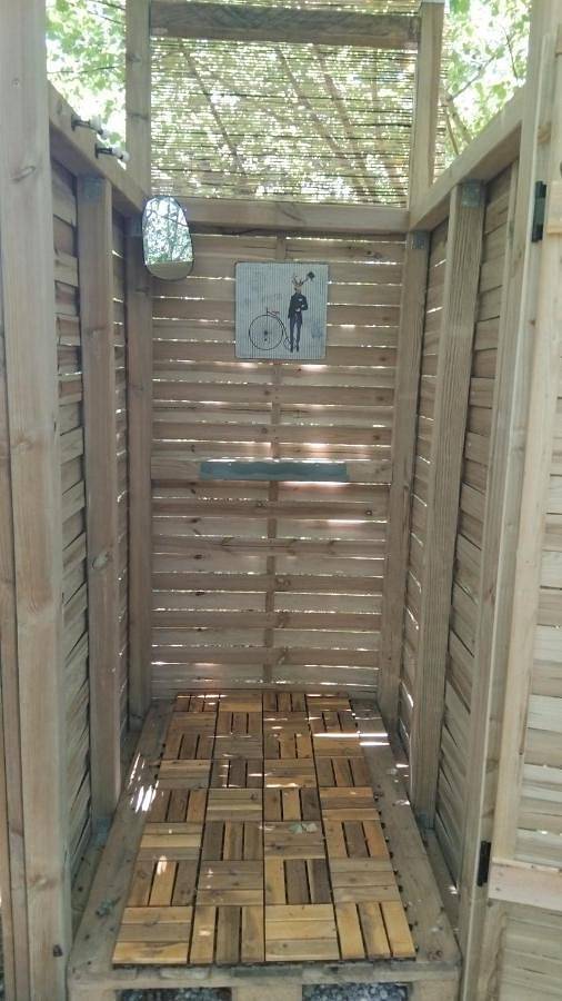 Tente pour 2 personnes, avec Terrasse et Jardin ainsi que Vue sur le lac et Vue dans Haute-Vienne - 2