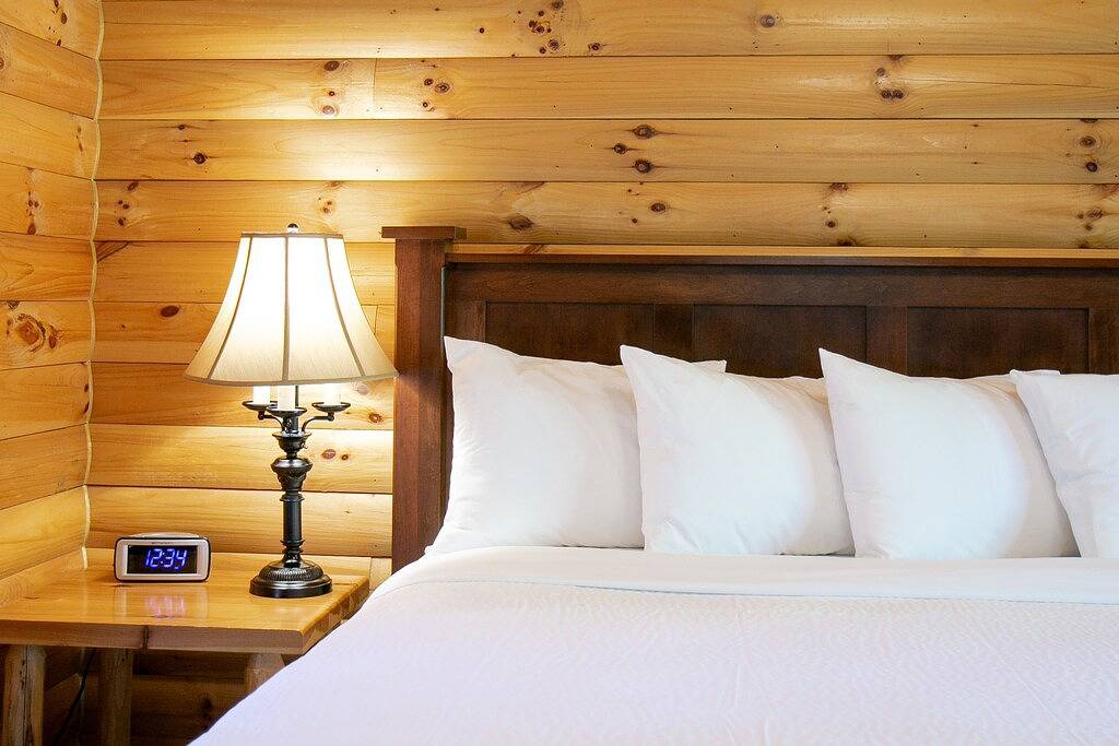 Luxuriöse Hütte mit Whirlpool, nur 800 m von Berlin und Amish Country entfernt in Berlin (OH), Holmes County