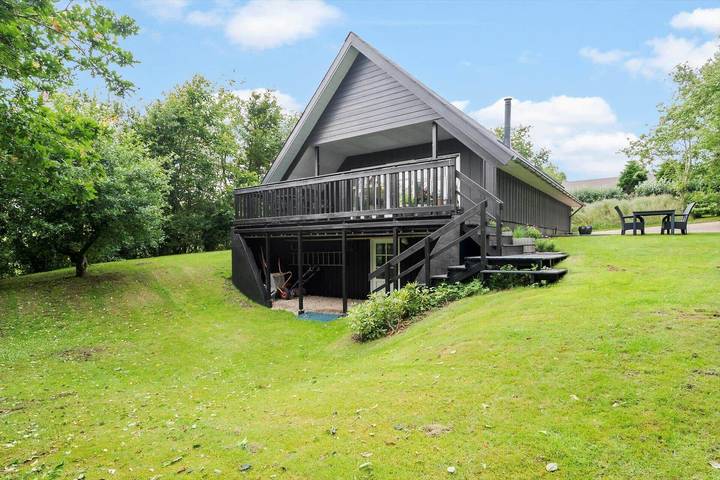 Ferieudlejning for 2 personer, med terrasse i Struer