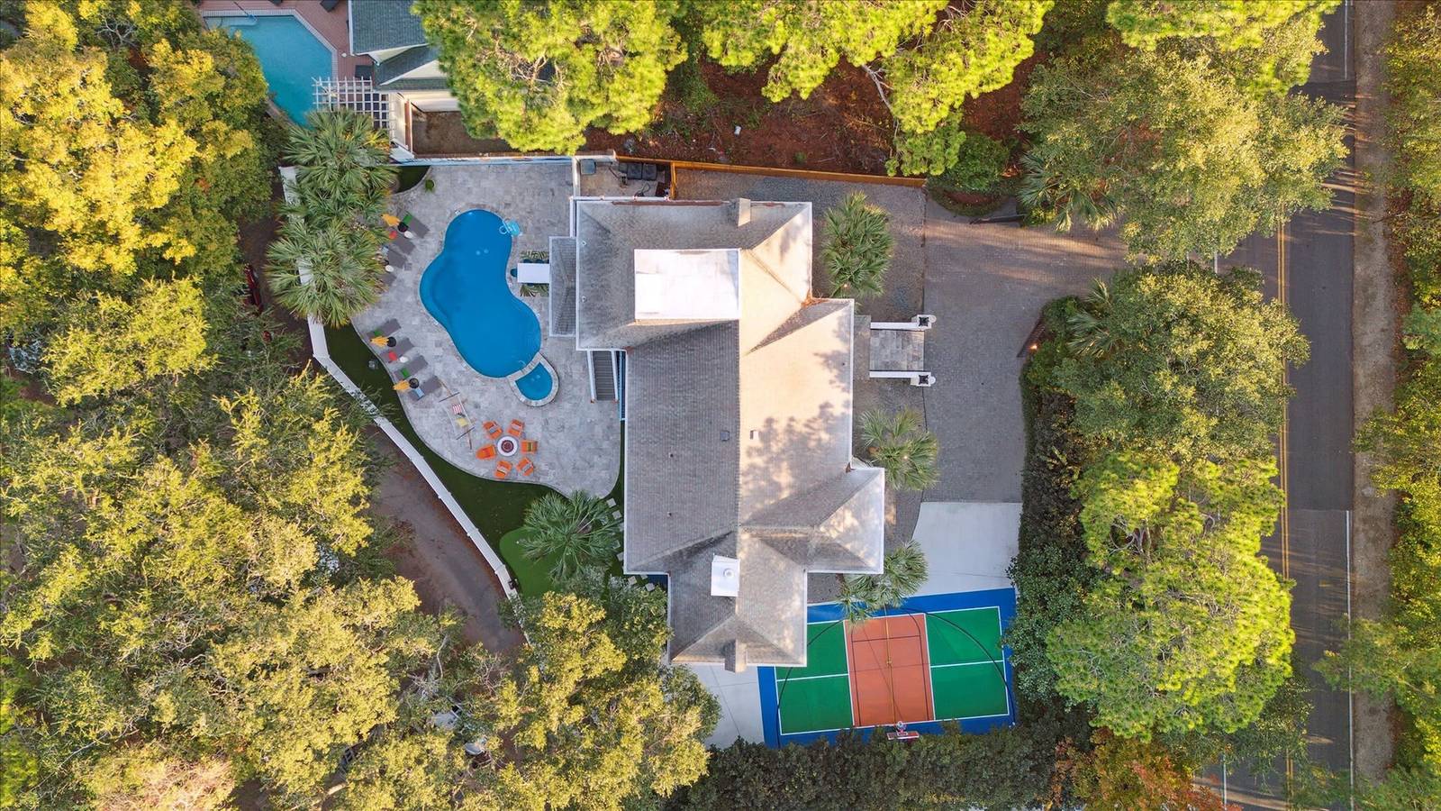 Golf Sim Pickleball Theater Sauna Games Sleeps 24 in Beaufort County
