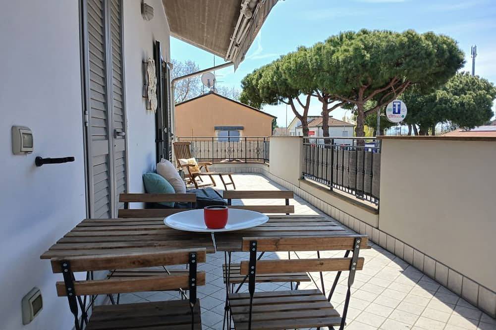 Apartamento entero, Cervia, new two-room apartment with large terrace and parking space in Pinarella, Provincia de Ravenna