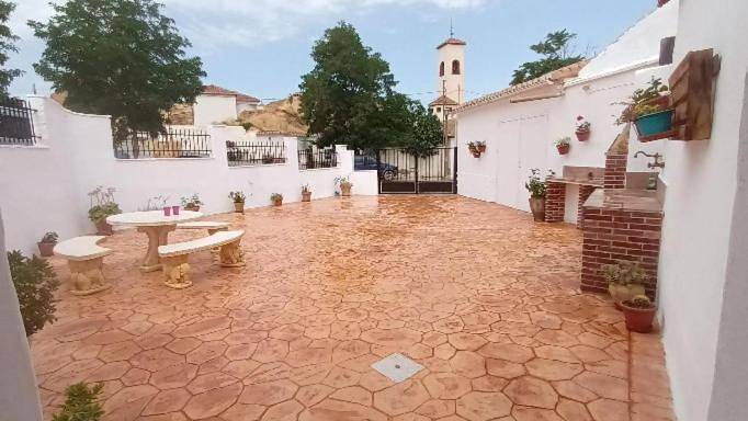 Location de vacances pour 6 personnes, avec bassin pour enfant et piscine ainsi que vue et jardin à Guadix - 3