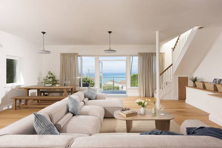 Beach house for 8 people, with Balcony/Terrace in Newquay