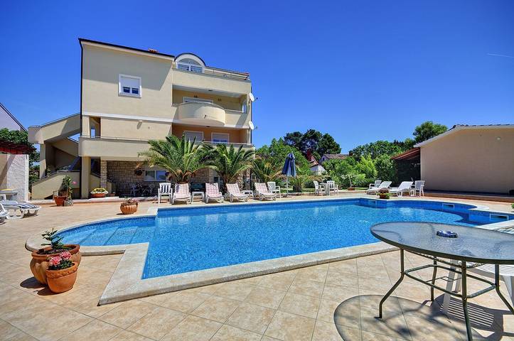 Apartamento entero, Apartamento de vacaciones para 2 personas con jardín in Medulin City, Medulin