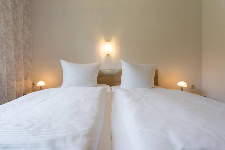 Ferienhaus für 8 Personen, mit Balkon und Garten in Putbus - 2