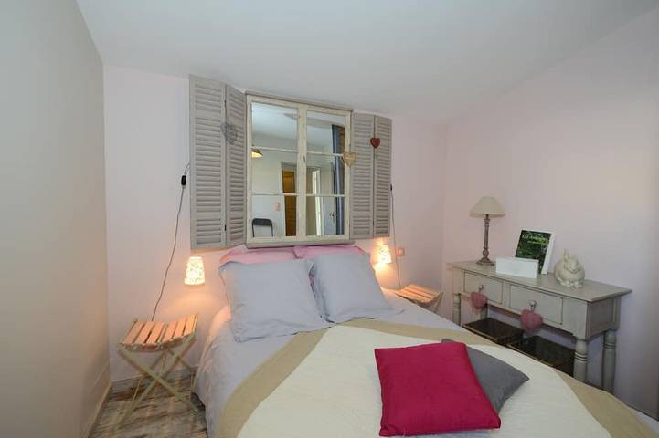 Chalet pour 4 personnes, avec jardin et jacuzzi ainsi que terrasse et piscine dans les Ardennes - 2