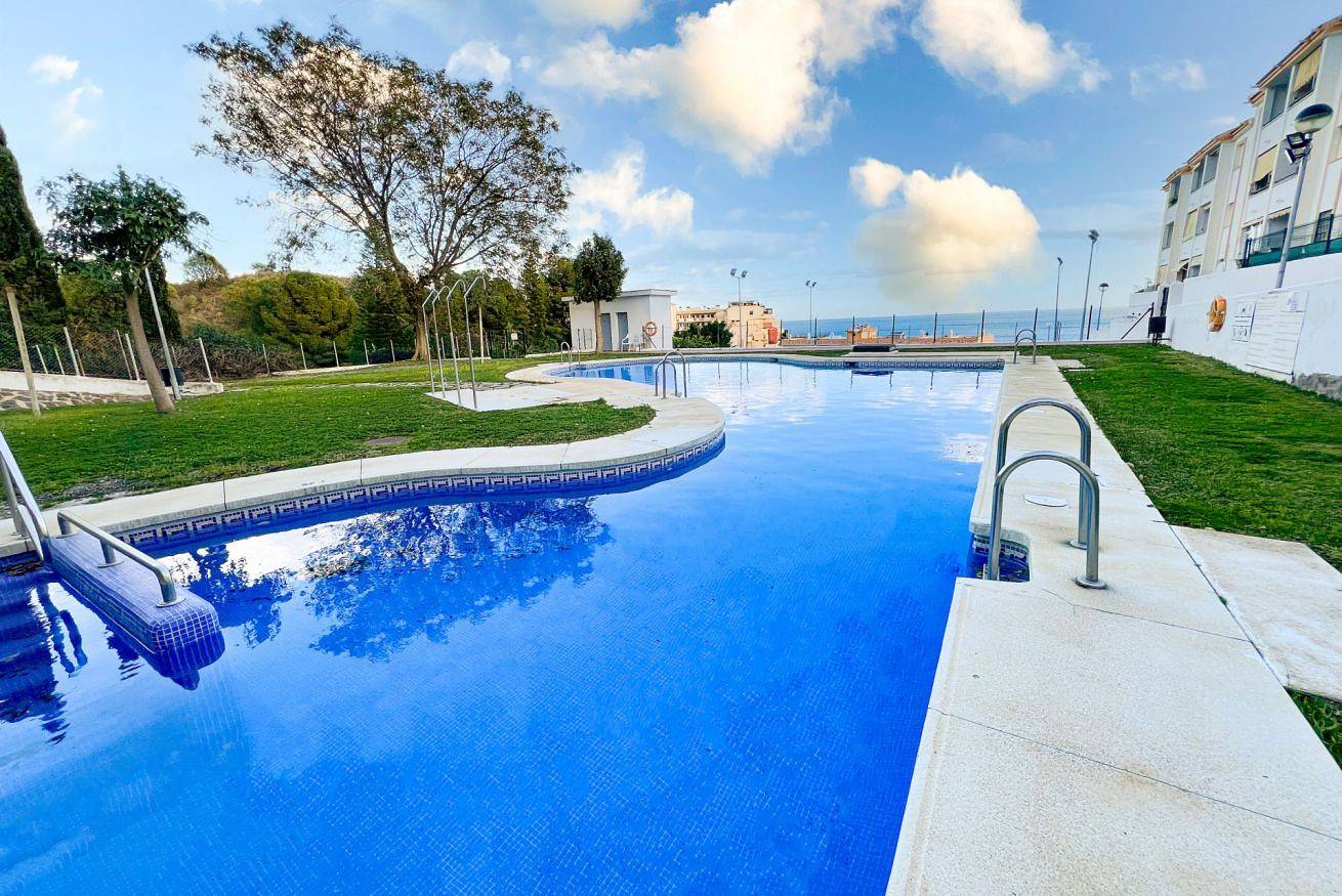 Entire apartment, Family apartment in Playa del Carvajal, Benalmádena Costa in La Capellania, Benalmádena