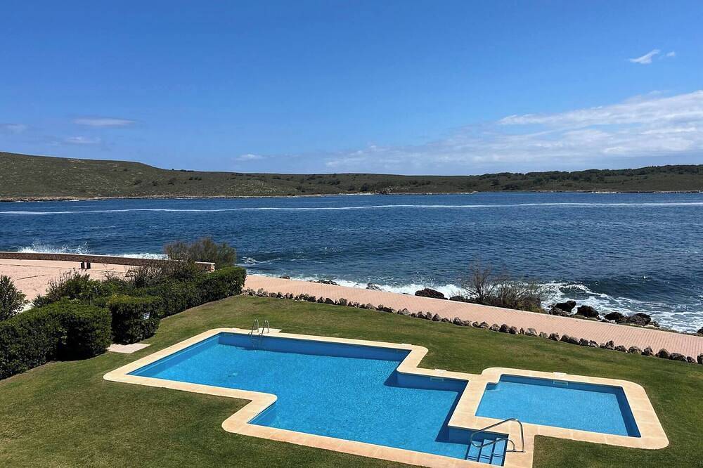 Ganze Wohnung, Pool- und Meerblick in Fornells in Fornells, Es Mercadal