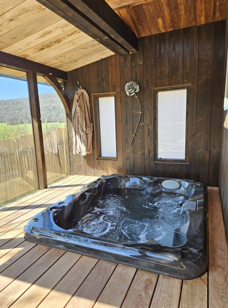 Gîte l'Interlude, spa, 2 pers. (+2) in La Bussière-sur-Ouche, Région de Beaune