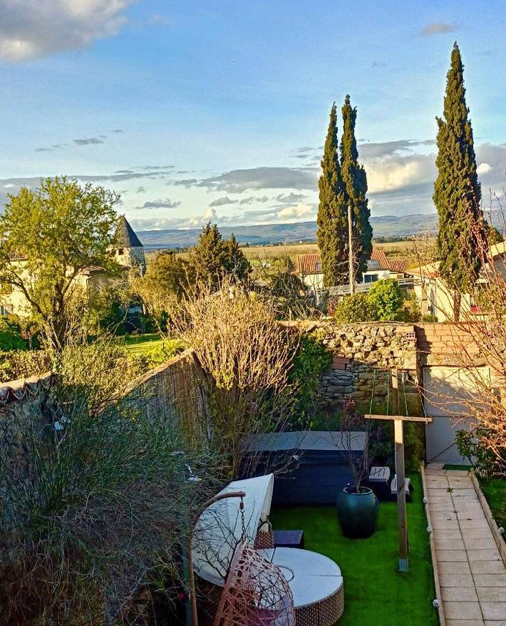 Location de vacances pour 2 personnes, avec jardin à Pexiora