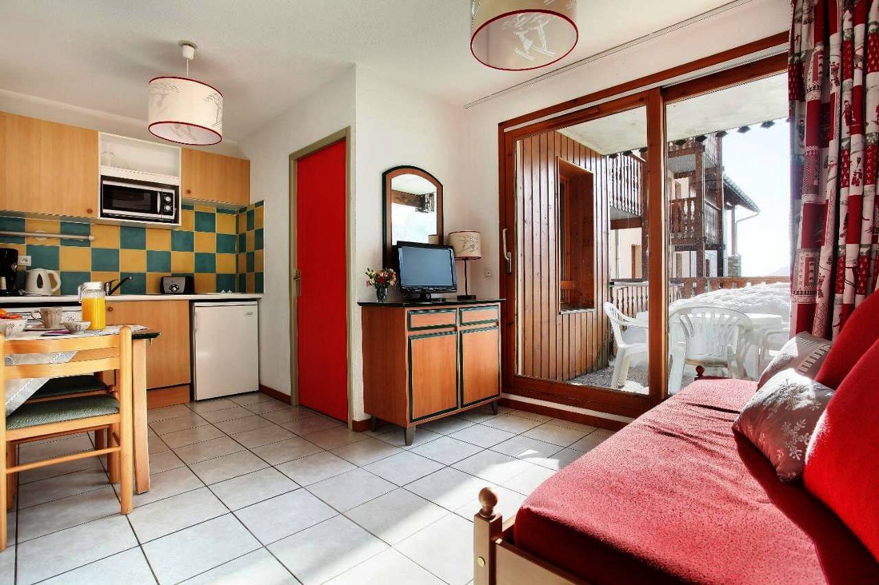 2-Room Apartment - 4 people in Saint-François-Longchamp, Le Grand Domaine