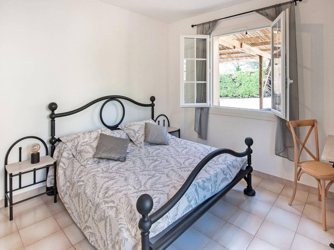 Ferienhaus für 2 Personen mit Garten in La Roquette-sur-Siagne, Mittelmeerküste (Frankreich)