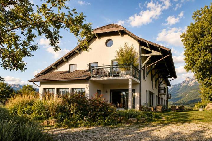 Chambre d’hôte pour 2 personnes, avec Terrasse ainsi que Jardin et Vue à Traize