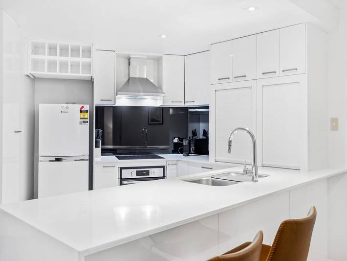 Apartamento entero, Cómodo 2 hab con piscina y estacionamiento seguro in Brisbane, Queensland
