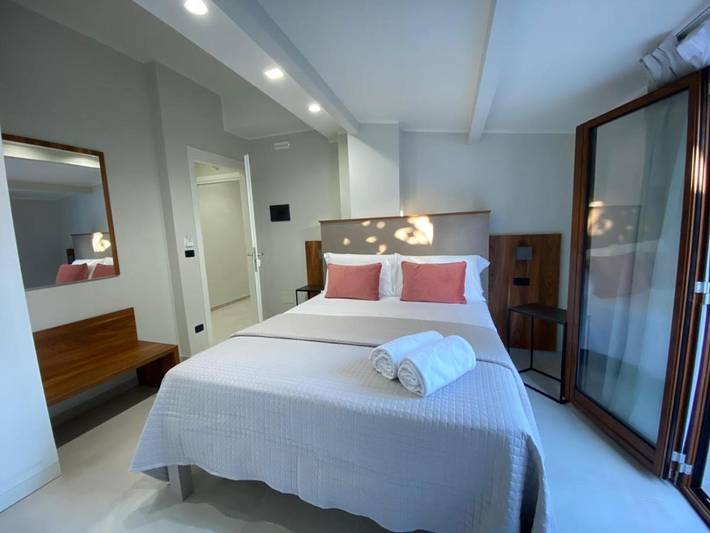 Maison d’hôte pour 2 personnes, avec jardin, animaux acceptés à Giardini-Naxos