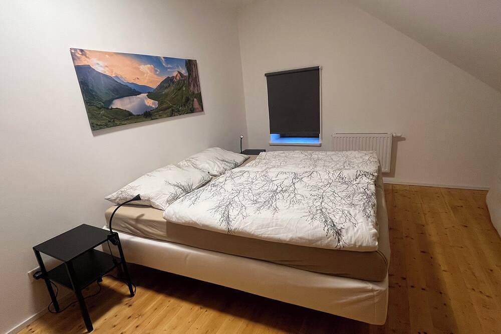 Geheel appartement, Exclusively renovated, very private but central apartment with large terrace in Salzkammergut Mountains, Sankt Wolfgang im Salzkammergut