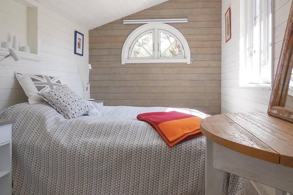 Awesome home in Borrby with sauna in Österlen