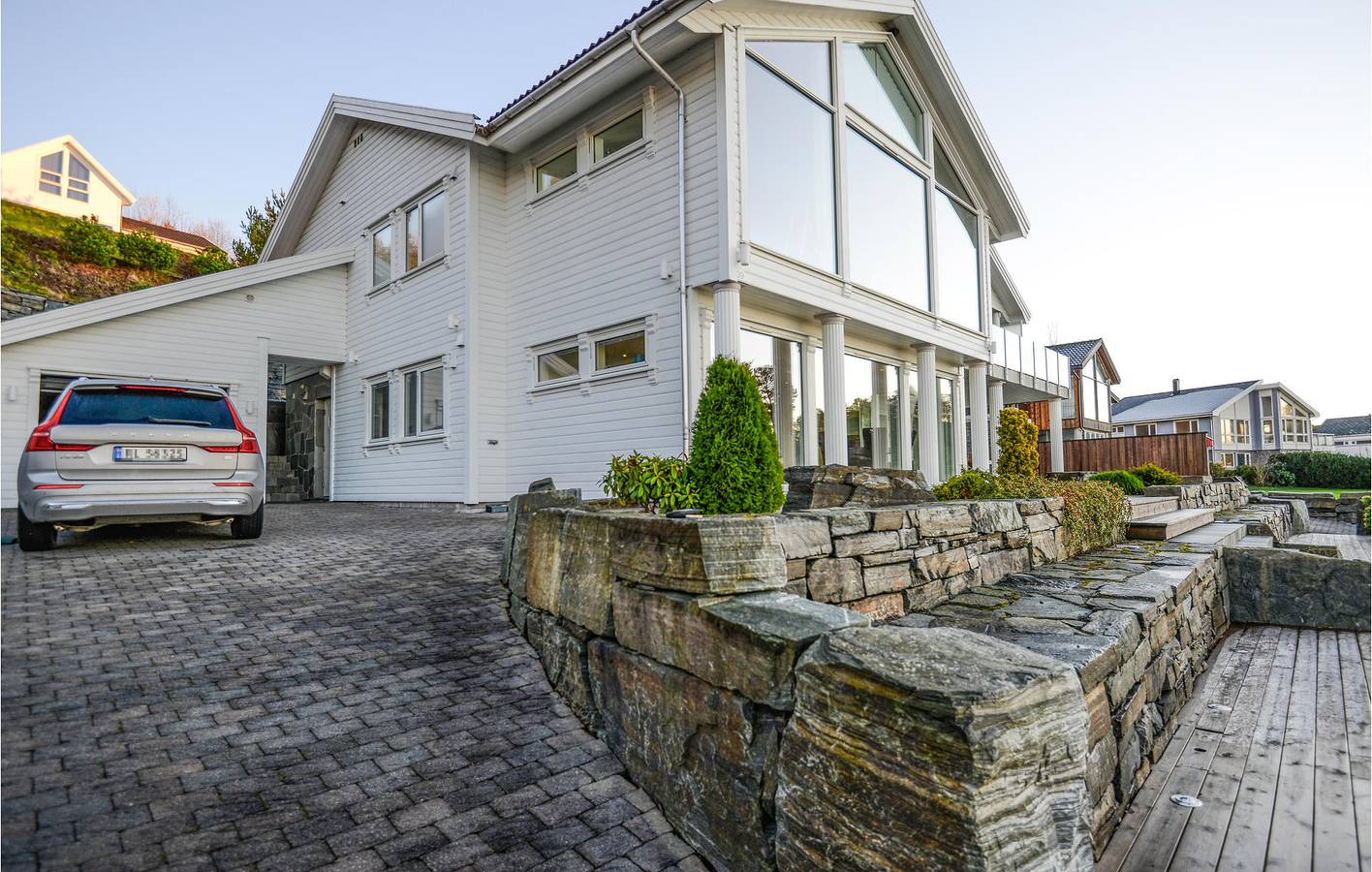 Ganze Ferienwohnung, Ferienwohnung für 8 Personen mit Terrasse in Hjelmeland