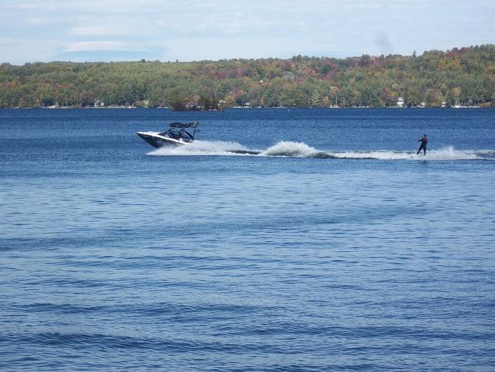 Vacation house for 7 people, with yard and balcony in New Hampshire
