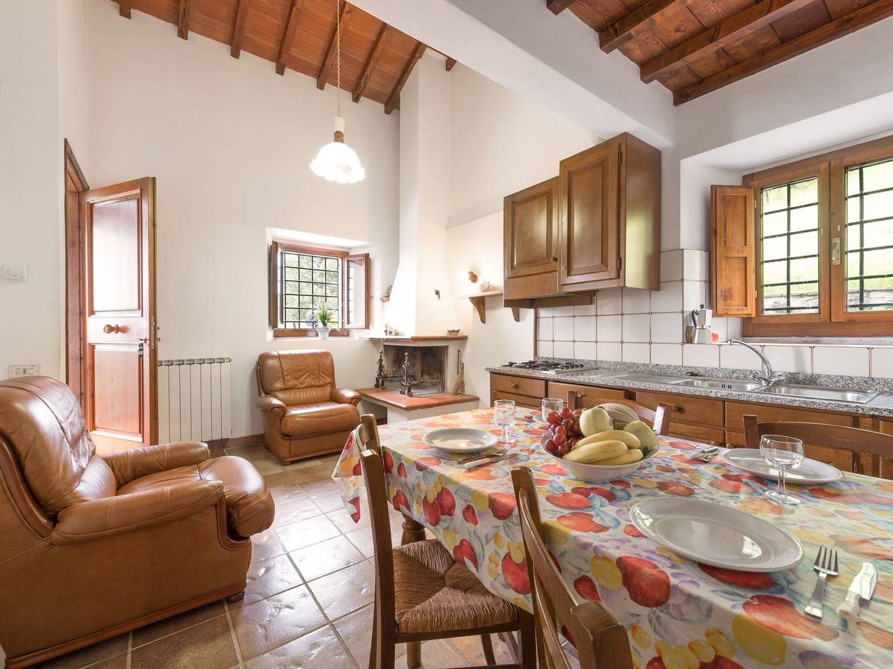 Appartamento intero, 'Giulia' mit Terrasse in Londa, Firenze province