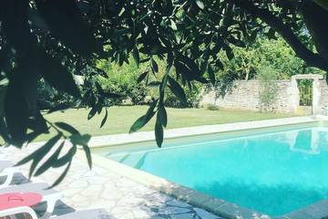 Gîte pour 12 personnes, avec jardin et terrasse à Champagné-les-Marais